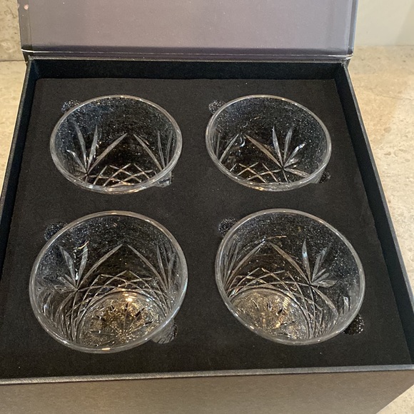 Whiskey Crystal Glass Set With (4) Glasses. - Picture 11 of 12